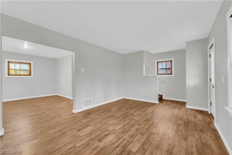 485 E Archwood Avenue Akron OH 44301