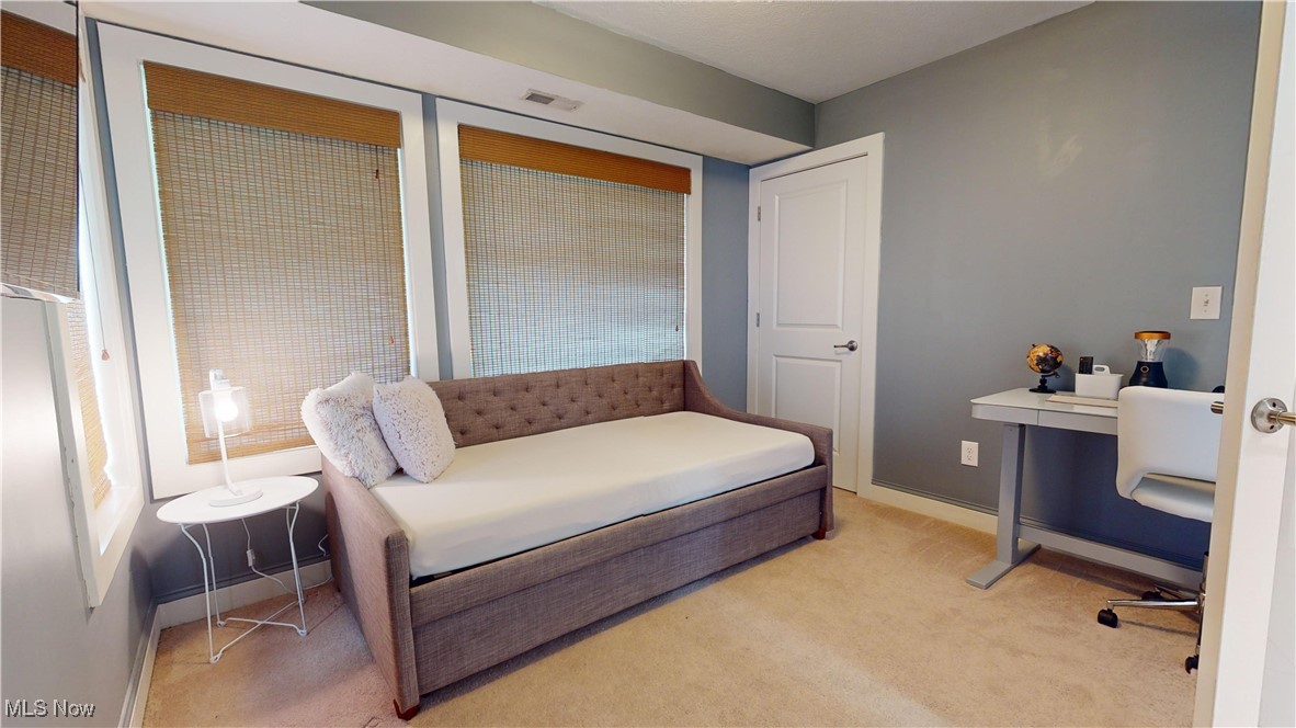 1412 Copper Trace Cleveland Heights OH 44118