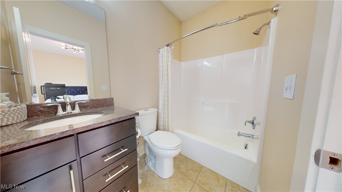 1412 Copper Trace Cleveland Heights OH 44118