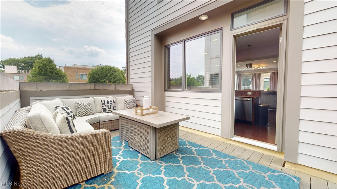 1412 Copper Trace Cleveland Heights OH 44118