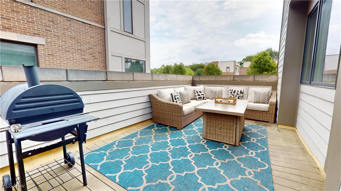 1412 Copper Trace Cleveland Heights OH 44118