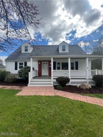 1945 Chatam Street Cuyahoga Falls OH 44221