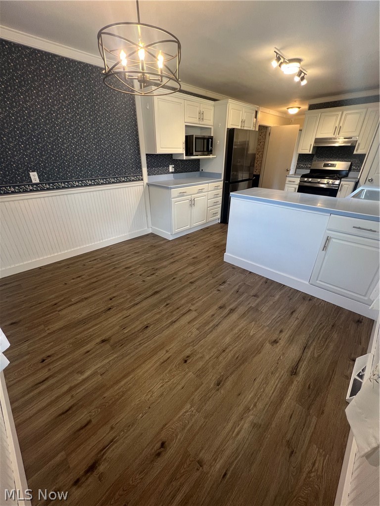 1945 Chatam Street Cuyahoga Falls OH 44221