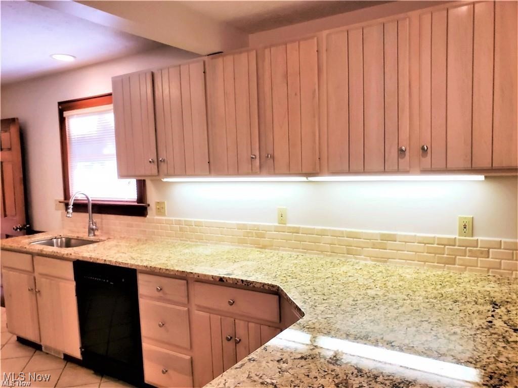 32530 Lake Road Avon Lake OH 44012