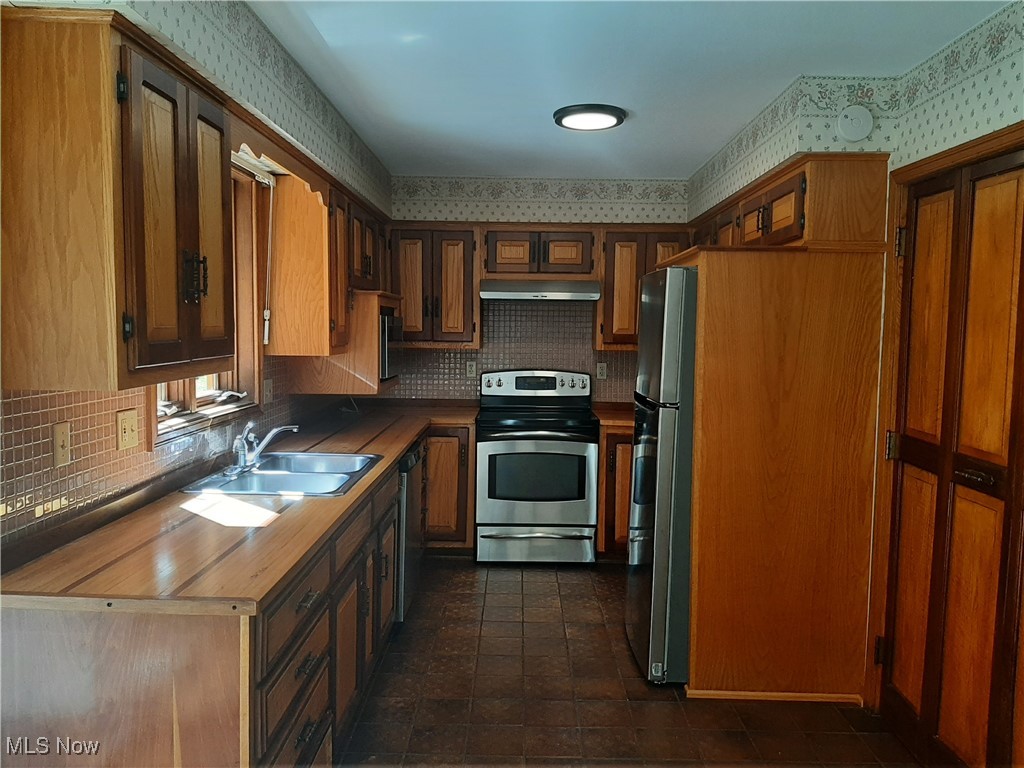 10613 Sherman Road Chardon OH 44024
