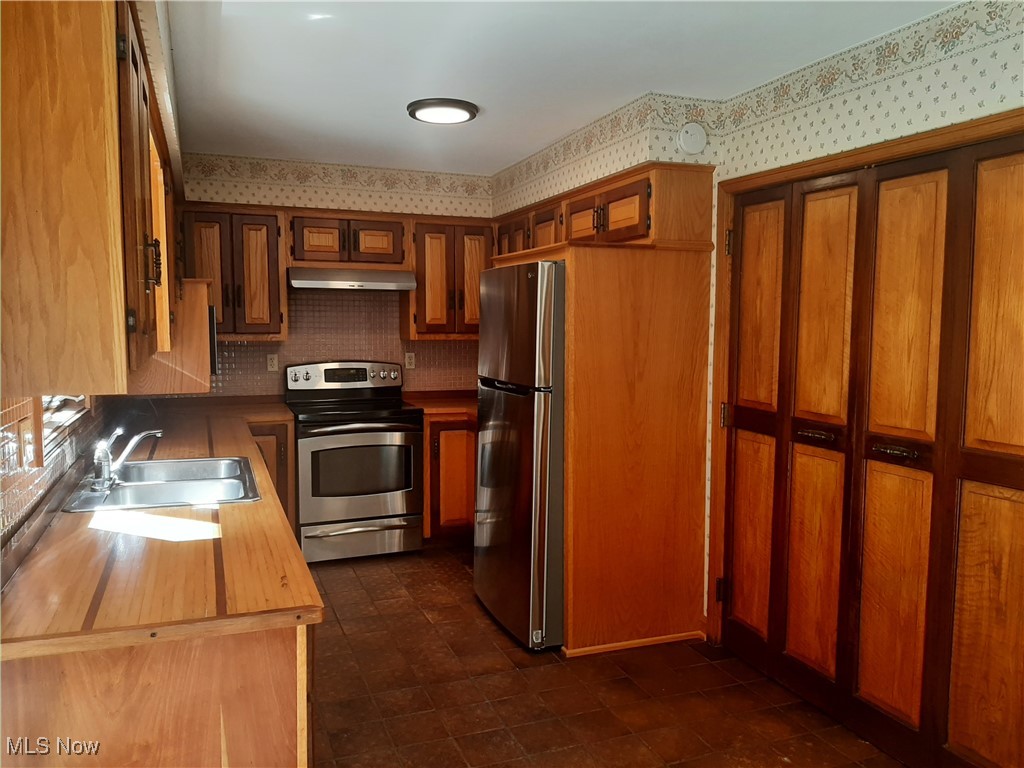 10613 Sherman Road Chardon OH 44024