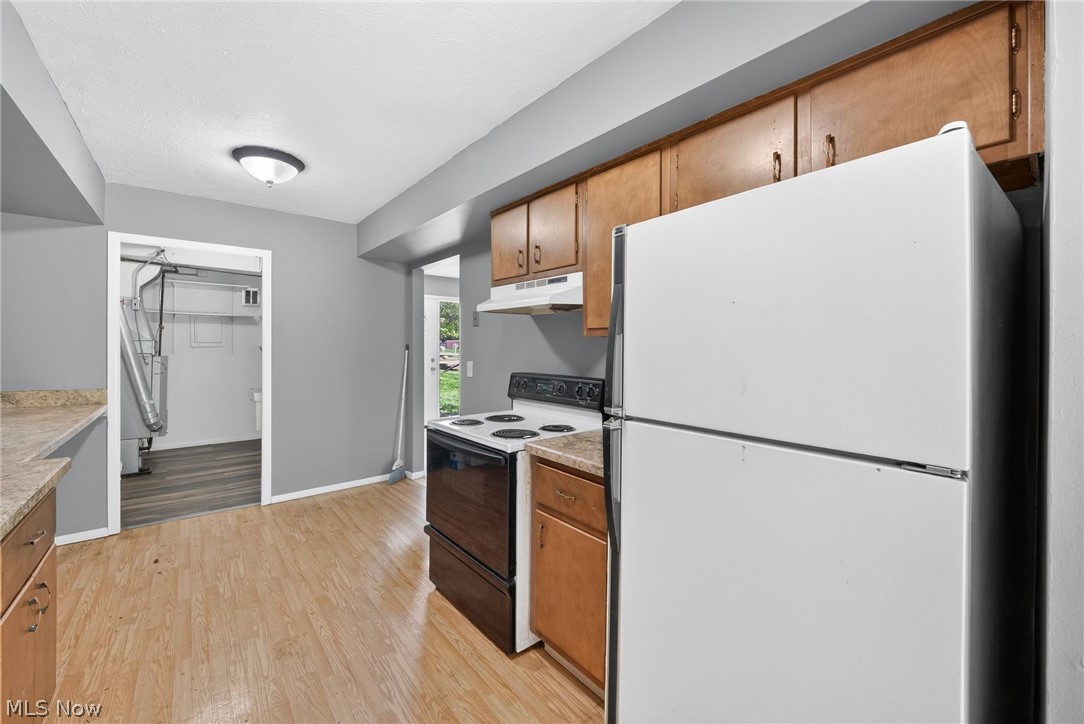 9582 Fernwood Drive Olmsted Falls OH 44138