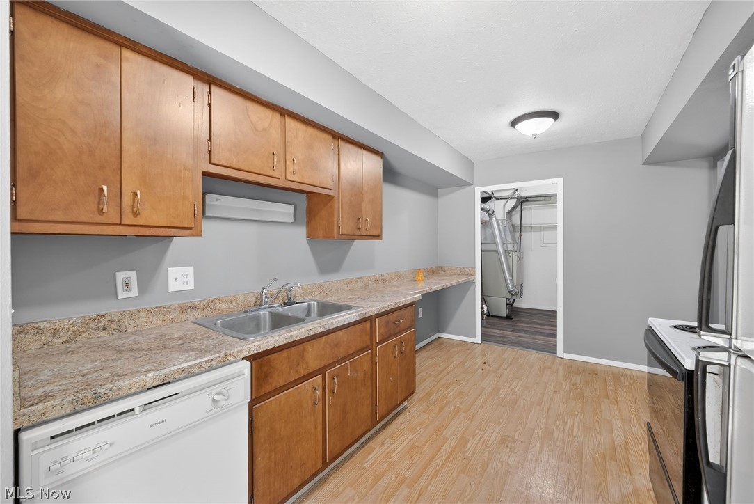 9582 Fernwood Drive Olmsted Falls OH 44138