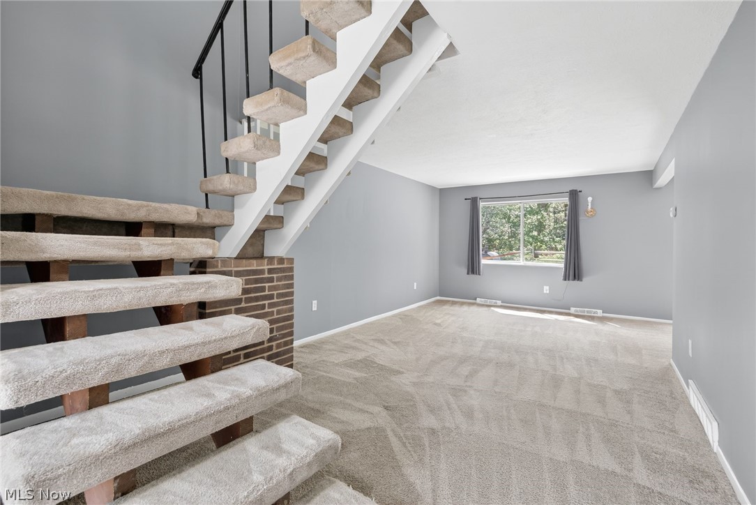 9582 Fernwood Drive Olmsted Falls OH 44138