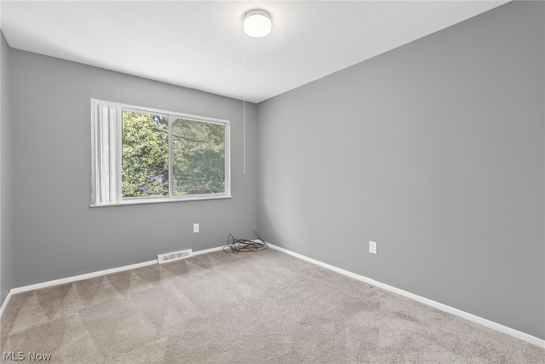 9582 Fernwood Drive Olmsted Falls OH 44138