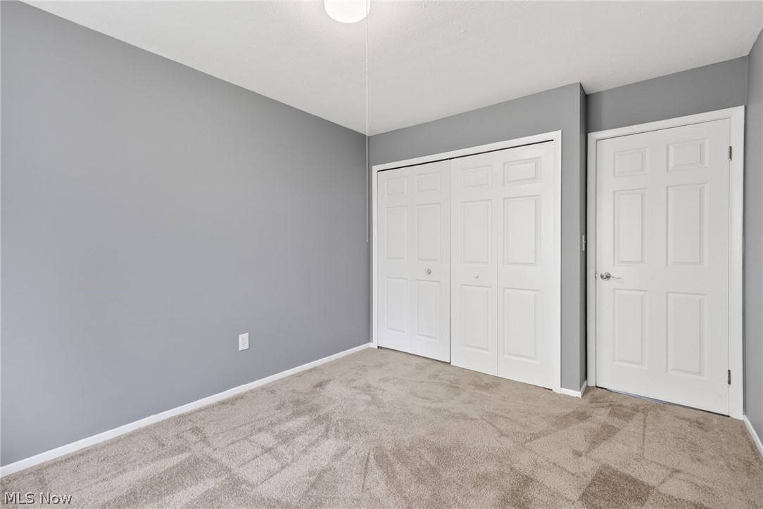 9582 Fernwood Drive Olmsted Falls OH 44138