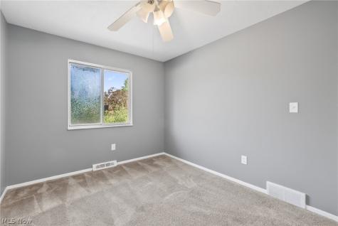 9582 Fernwood Drive Olmsted Falls OH 44138