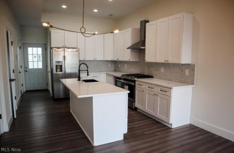2476 Thurman Avenue Cleveland OH 44113