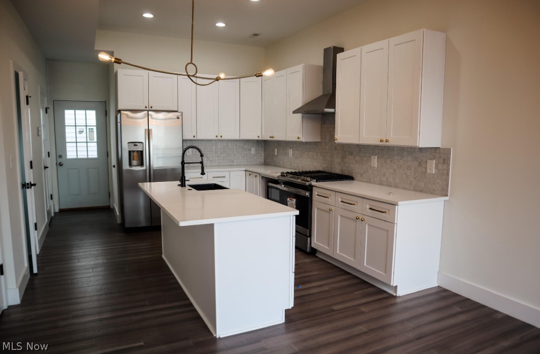 2476 Thurman Avenue Cleveland OH 44113