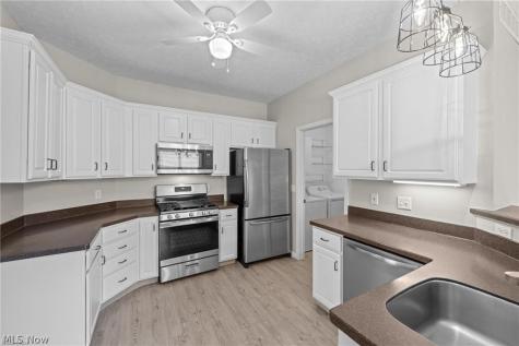 2547 Wyndgate Court Westlake OH 44145