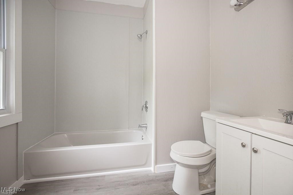 15517 Kipling Avenue Cleveland OH 44110