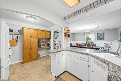 1331 Genesee Avenue Mayfield Heights OH 44124