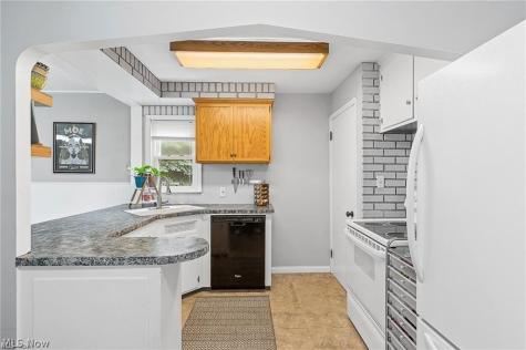 1331 Genesee Avenue Mayfield Heights OH 44124