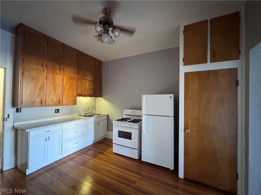 153 S Main Street Columbiana OH 44408