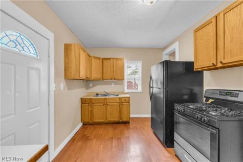 4105 Muriel Avenue Cleveland OH 44109