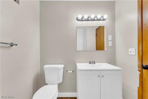 3460 Hetzel Drive Parma OH 44134