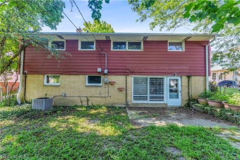3460 Hetzel Drive Parma OH 44134