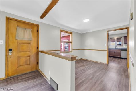 3460 Hetzel Drive Parma OH 44134