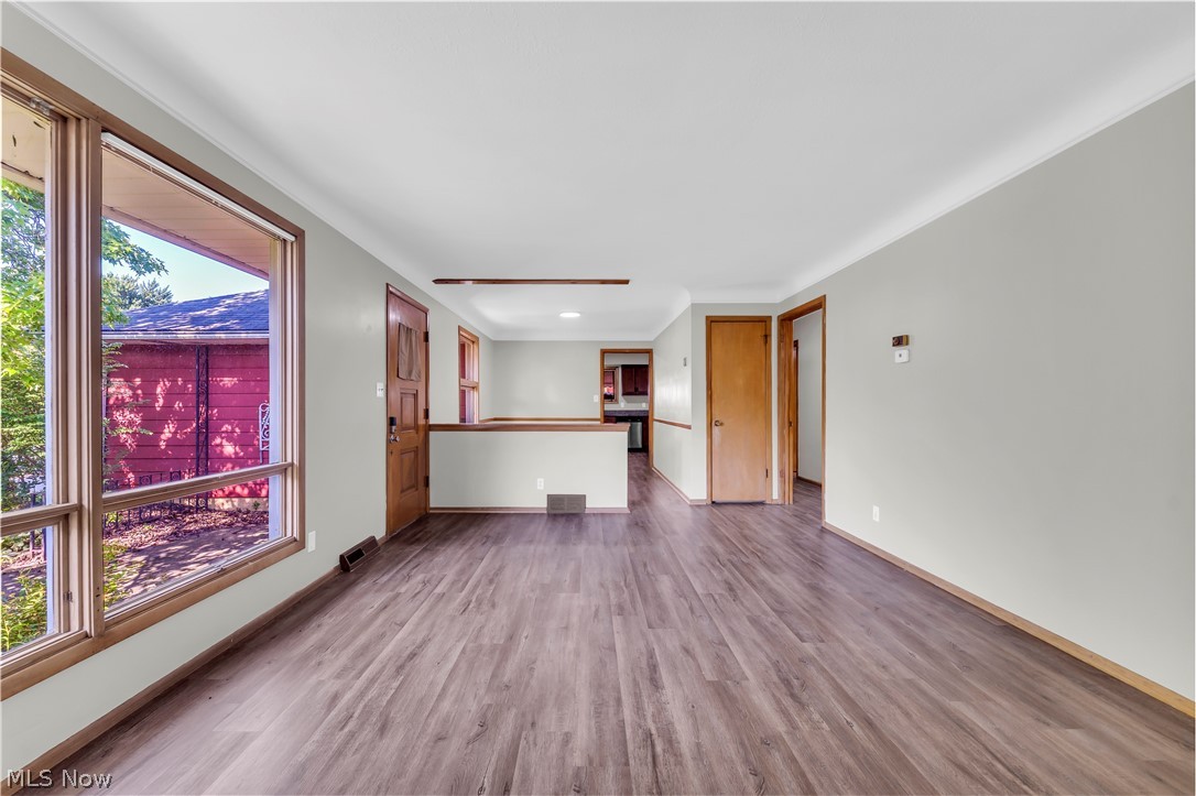 3460 Hetzel Drive Parma OH 44134
