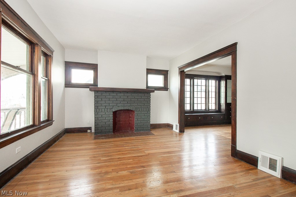 1295 Jackson Avenue Lakewood OH 44107