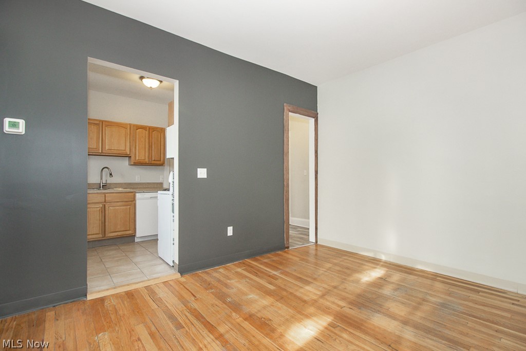 1295 Jackson Avenue Lakewood OH 44107