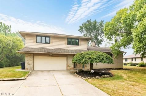25150 Cardington Drive Beachwood OH 44122