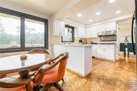 25150 Cardington Drive Beachwood OH 44122