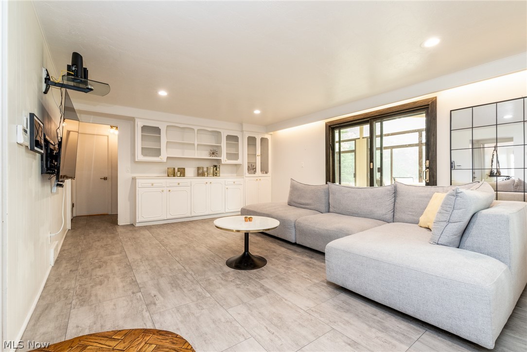 25150 Cardington Drive Beachwood OH 44122
