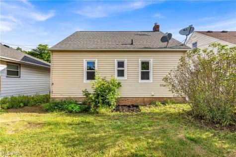14404 Rockside Road Maple Heights OH 44137