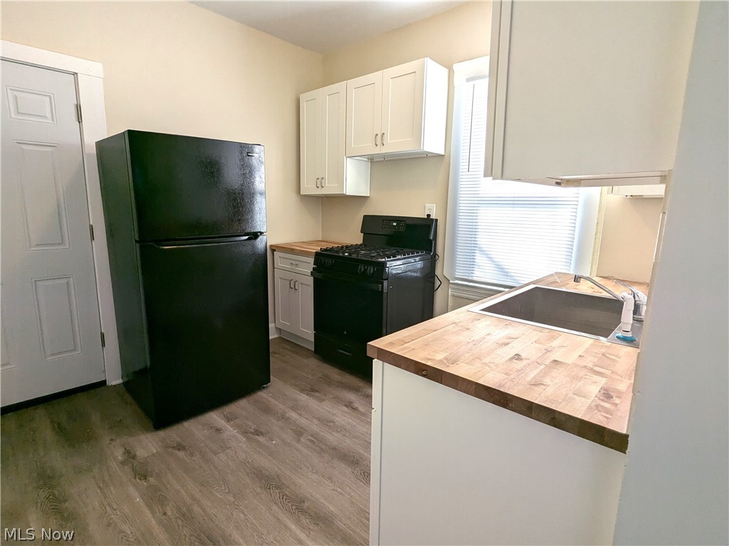 1467 W 84th Cleveland OH 44102