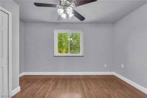 6156 Ridge Road Parma OH 44129