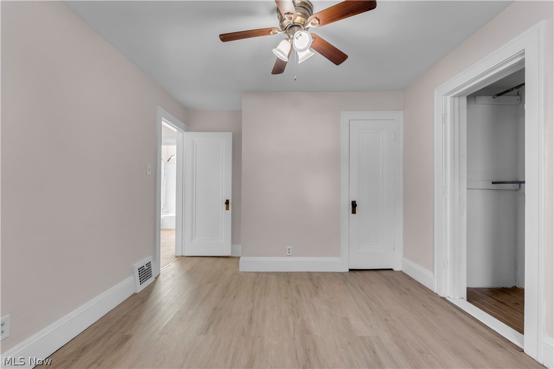 954 E 239th Street Euclid OH 44123