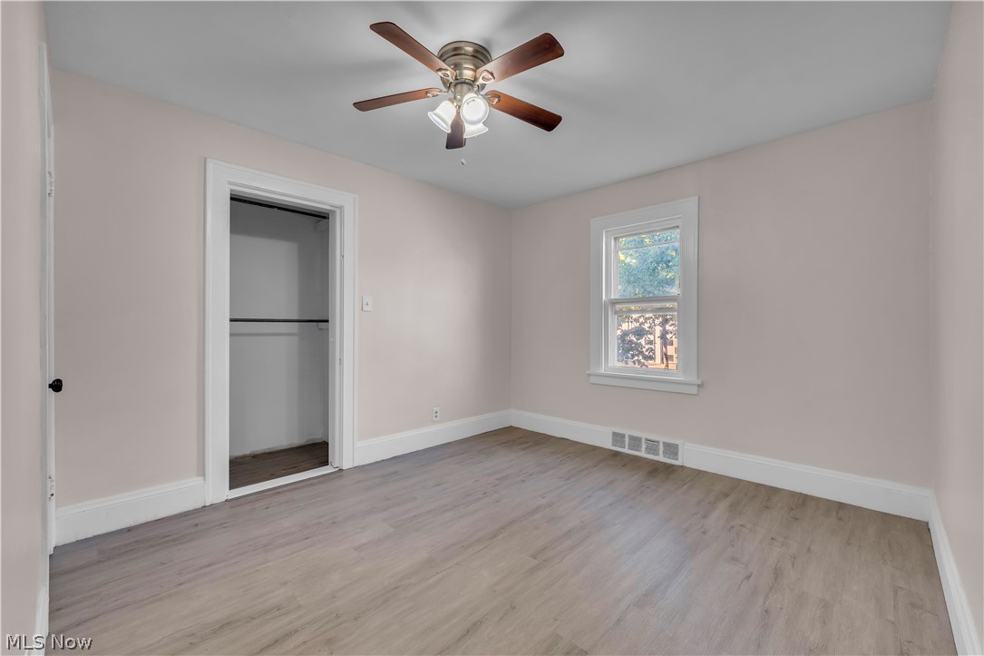 954 E 239th Street Euclid OH 44123