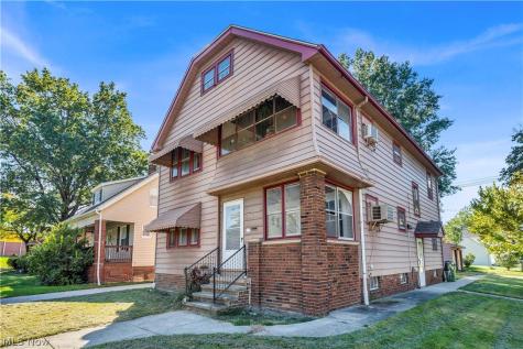 954 E 239th Street Euclid OH 44123