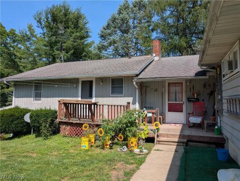 13992 E Center Street Burton OH 44021