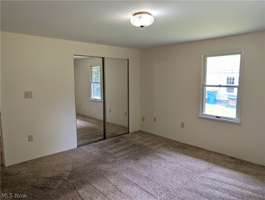 13992 E Center Street Burton OH 44021