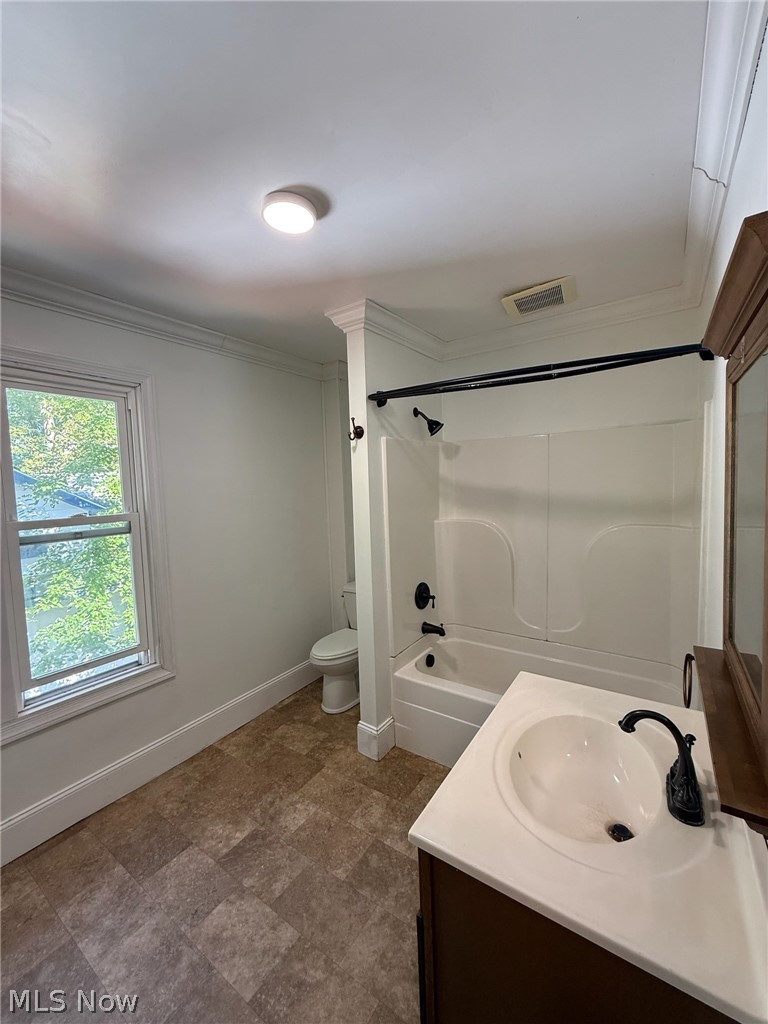 49 Palmetto Avenue Bedford OH 44146