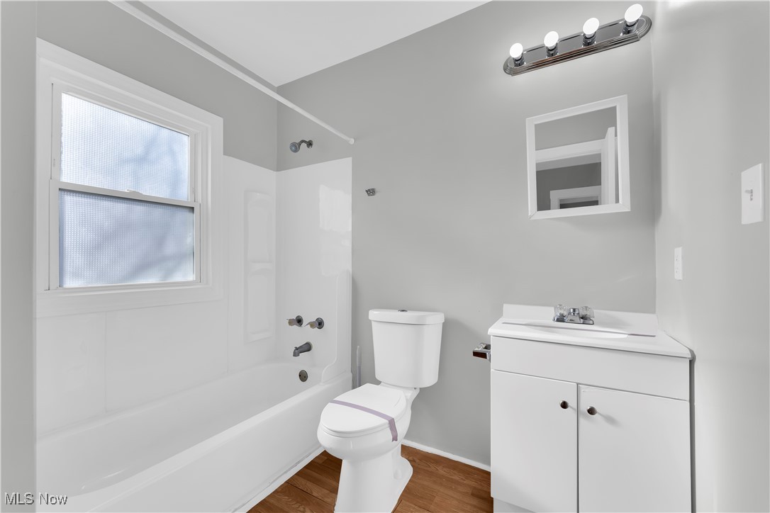 3992 E 26th Street Newburgh Heights OH 44105