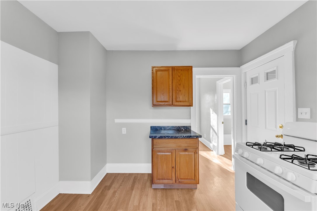 3992 E 26th Street Newburgh Heights OH 44105