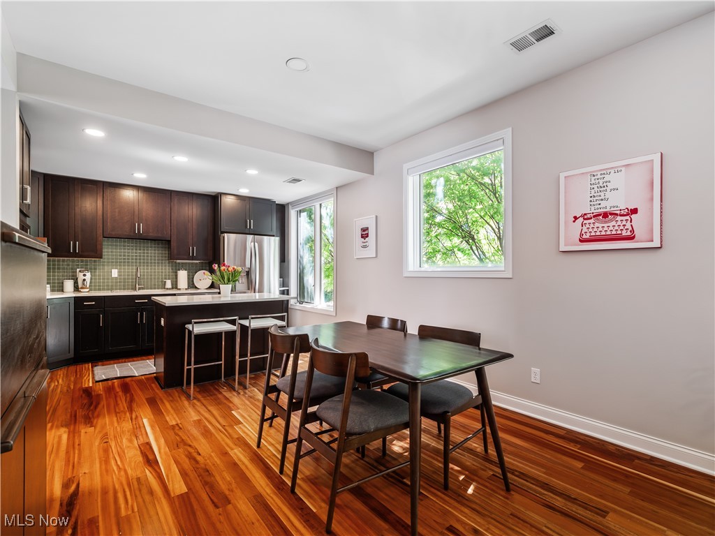 1471 Lindazzo Avenue Cleveland OH 44114