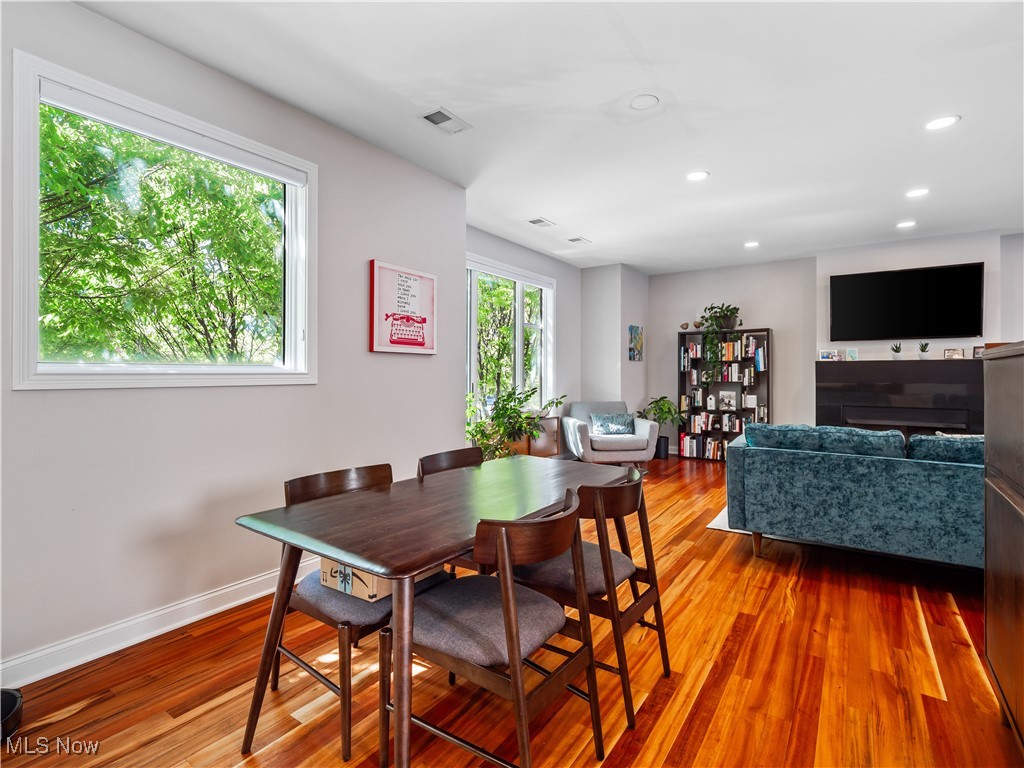 1471 Lindazzo Avenue Cleveland OH 44114