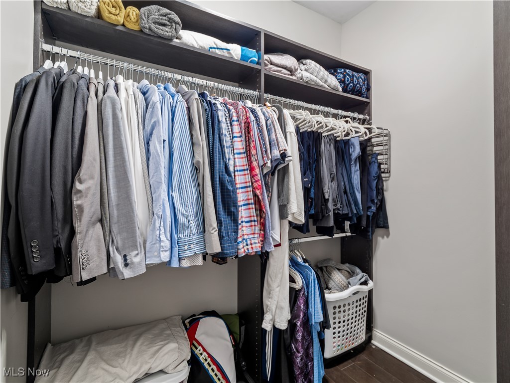 1471 Lindazzo Avenue Cleveland OH 44114