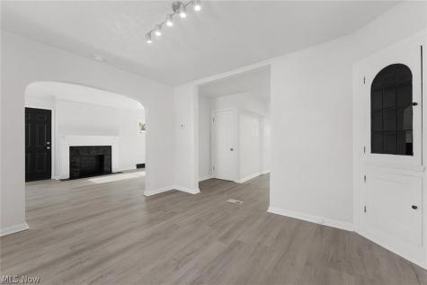 3406 Henderson Road Cleveland Heights OH 44112