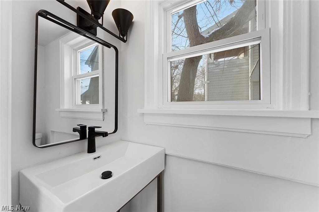 3406 Henderson Road Cleveland Heights OH 44112