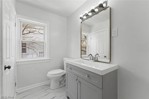 3406 Henderson Road Cleveland Heights OH 44112